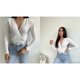 137857 TOPTAN BEYAZ BODYSUIT